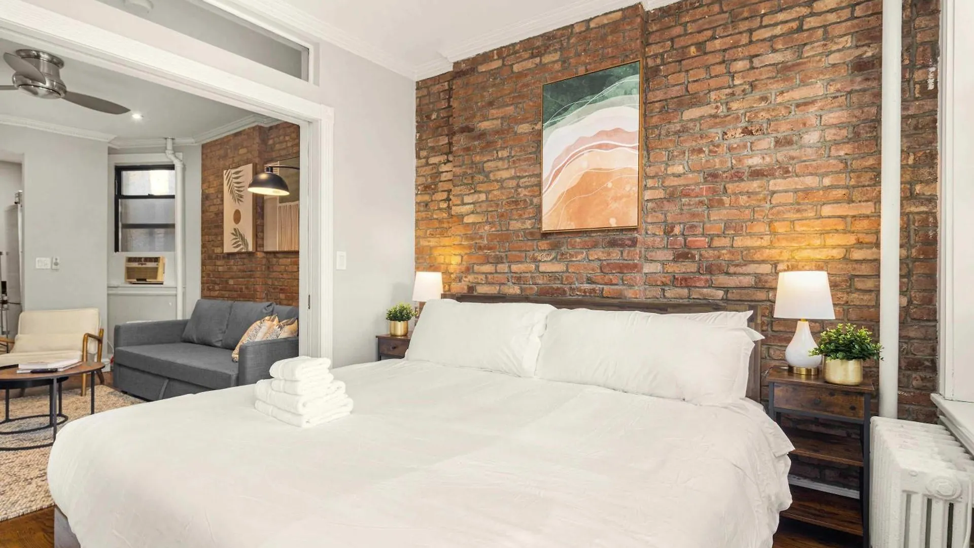 Stylish Stay in Trendy East Village ニューヨーク アパート